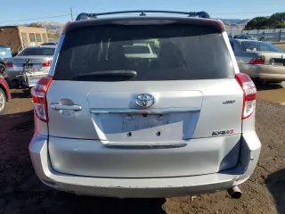 2011 Toyota RAV4 Sport z VIN JTMRF4DV5B5037697, wystawiony jako Copart lot #82259164 z przebiegiem 99 215 mil mil oraz Szkoda całkowita • Salvage title. Historia ofert i sprzedaży dostępna na DreamBid. Obrazek 6.