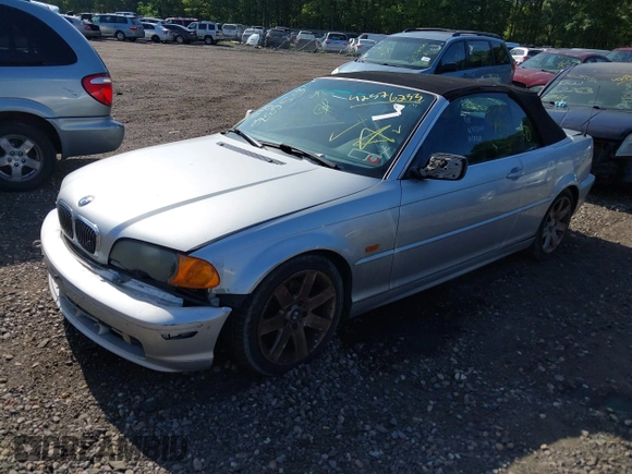 2001 BMW 3 Series 325Ci with VIN WBABS33471JY54074, listed as a IAAI auction lot 42576233 with Not provided miles and . Bid and sale history available at DreamBid. Image 2.