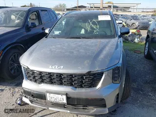 2025 Kia Sorento Hybrid SX Prestige with VIN KNDRKDJG5S5323454, listed as a IAAI auction lot 41273656 with 101 mi miles. Bid and sale history available at carsss.com. Image 12.