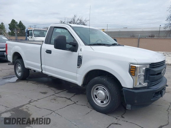 2019 Ford Super Duty F-250 SRW XL with VIN 1FTBF2A65KEC88948, listed as a IAAI auction lot 41273042 with 148,467 mi miles. Bid and sale history available at carsss.com. Image 1.