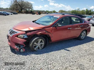 2013 Nissan Altima 2.5 S with VIN 1N4AL3AP7DN578667, listed as a Copart auction lot 52855895 with 204,139 mi miles and Salvage Title. Bid and sale history available at carsss.com. Image 1.