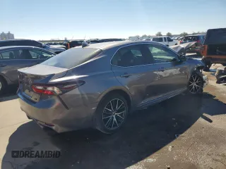 2024 Toyota Camry SE with VIN 4T1G11AK6RU218253, listed as a Copart auction lot 44959005 with 17,333 mi miles and Salvage Title. Bid and sale history available at carsss.com. Image 3.