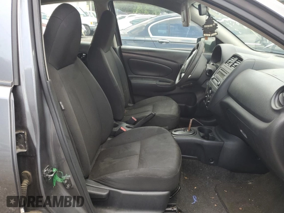 2016 Nissan Versa S z VIN 3N1CN7APXGL902657, wystawiony jako Copart lot #64367005 z przebiegiem Nie podano mil oraz Szkoda całkowita • Salvage title. Historia ofert i sprzedaży dostępna na DreamBid. Obrazek 7.