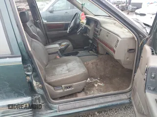 1993 Jeep Grand Cherokee Limited with VIN 1J4GZ78S1PC525798, listed as a IAAI auction lot 42572328 with 197,551 mi miles and . Bid and sale history available at DreamBid. Image 5.