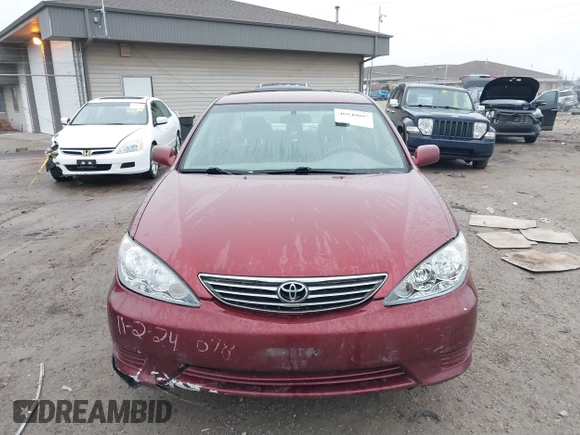 2006 Toyota Camry STD with VIN 4T1BE32K96U146291, listed as a IAAI auction lot 40940095 with 186,957 mi miles. Bid and sale history available at carsss.com. Image 12.