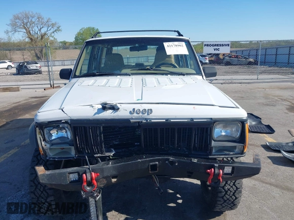 1995 Jeep Cherokee Sport with VIN 1J4FJ68S1SL576255, listed as a IAAI auction lot 42178902 with 214,041 mi miles and . Bid and sale history available at DreamBid. Image 12.