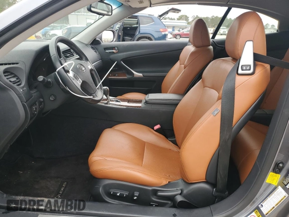 2014 Lexus IS 250 C with VIN JTHFF2C21E2530893, listed as a Copart auction lot 88097695 with 34,258 mi miles and Salvage title. Bid and sale history available at DreamBid. Image 7.