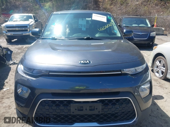 2020 Kia Soul S with VIN KNDJ23AU5L7727308, listed as a IAAI auction lot 42060689 with 62,749 mi miles. Bid and sale history available at carsss.com. Image 12.