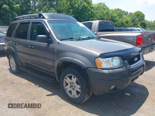 2002 Ford Escape XLT Choice с VIN 1FMYU04112KC60596, выставлен на аукционе IAAI как лот 42473013 с пробегом 247 797 миль миль и . История ставок и продаж доступна на DreamBid. Изображение 1.