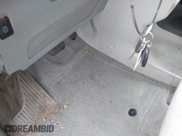 2014 Toyota Sienna LE AAS with VIN 5TDKK3DC3ES506466, listed as a IAAI auction lot 41908023 with 118,297 mi miles and . Bid and sale history available at carsss.com. Image 11.