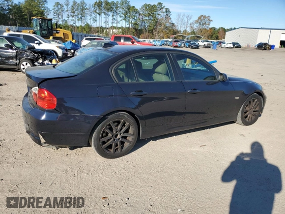 2007 BMW 3 Series 328xi z VIN WBAVC73517KP33537, wystawiony jako Copart lot #84838494 z przebiegiem 154 227 mil mil oraz Szkoda całkowita • Salvage title. Historia ofert i sprzedaży dostępna na DreamBid. Obrazek 3.