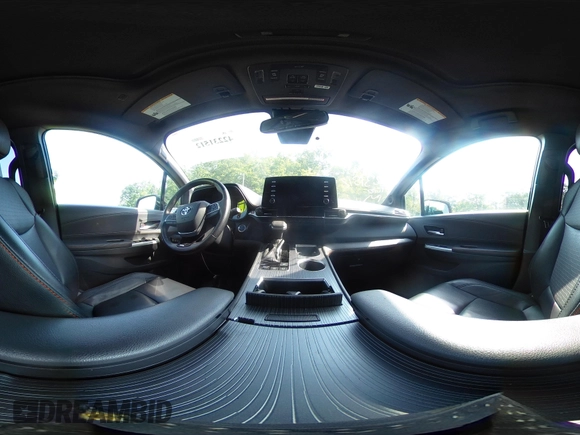 2022 Toyota Sienna XSE with VIN 5TDDRKEC8NS079069, listed as a IAAI auction lot 42231512 with 121,494 mi miles and . Bid and sale history available at DreamBid. Image 18.