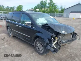 2014 Chrysler Town & Country Touring L с VIN 2C4RC1CG9ER176166, выставлен на аукционе IAAI как лот 42280515 с пробегом 128 746 миль миль и . История ставок и продаж доступна на DreamBid. Изображение 1.