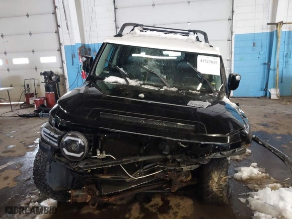 2007 Toyota FJ Cruiser with VIN JTEBU11F970034580, listed as a IAAI auction lot 41523815 with NaN miles. Bid and sale history available at carsss.com. Image 12.