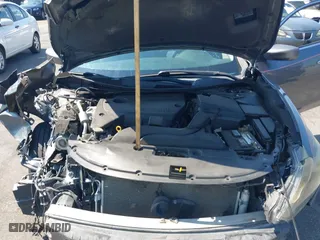 2016 Nissan Altima 2.5 SR with VIN 1N4AL3AP3GC186902, listed as a IAAI auction lot 39780328 with 142,952 mi miles. Bid and sale history available at carsss.com. Image 10.
