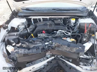2018 Subaru Outback Premium with VIN 4S4BSAFC6J3325659, listed as a IAAI auction lot 41528086 with 111,428 mi miles. Bid and sale history available at carsss.com. Image 10.