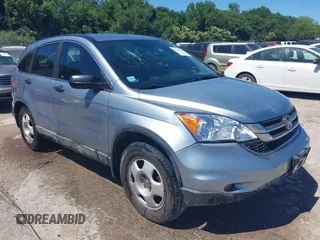 2010 Honda CR-V LX z VIN 5J6RE3H36AL000524, wystawiony jako IAAI lot #42304940 z przebiegiem 236 338 mil mil oraz . Historia ofert i sprzedaży dostępna na DreamBid. Obrazek 1.