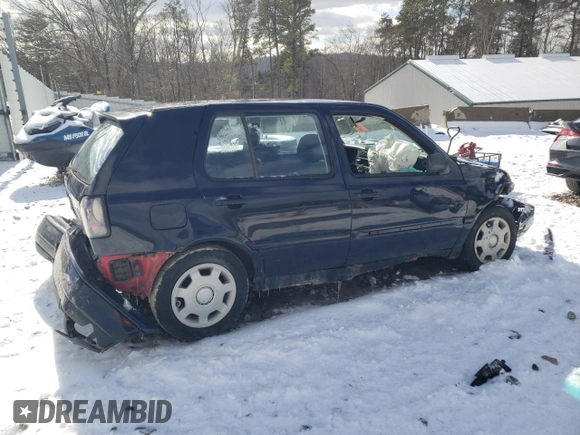 1998 Volkswagen Golf z VIN 3VWFA81H7WM245388, wystawiony jako Copart lot #51585355 z przebiegiem Nie podano mil oraz Nie do naprawy • Non repairable. Historia ofert i sprzedaży dostępna na DreamBid. Obrazek 3.