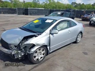 2010 Honda Civic Cpe LX with VIN 2HGFG1B68AH530485, listed as a IAAI auction lot 41907809 with 275,653 mi miles. Bid and sale history available at carsss.com. Image 17.