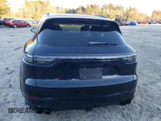2022 Porsche Cayenne GTS z VIN WP1AG2AYXNDA39046, wystawiony jako Copart lot #72087662 z przebiegiem 5 626 mil mil oraz . Historia ofert i sprzedaży dostępna na DreamBid. Obrazek 6.