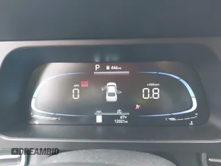 2024 Hyundai Elantra SE с VIN KMHLL4DG3RU829049, выставлен на аукционе IAAI как лот 42102549 с пробегом 12 021 миль миль и . История ставок и продаж доступна на DreamBid. Изображение 7.