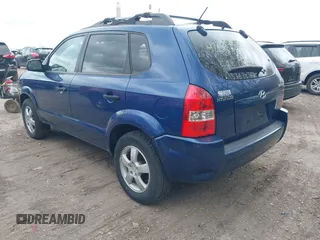 2007 Hyundai Tucson GLS with VIN KM8JM12B37U504070, listed as a IAAI auction lot 42037713 with 118,102 mi miles. Bid and sale history available at carsss.com. Image 3.