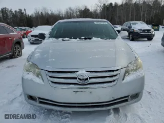 2005 Toyota Avalon XL with VIN 4T1BK36B65U039992, listed as a Copart auction lot 88887475 with 204,143 mi miles and Clean Title. Bid and sale history available at carsss.com. Image 5.