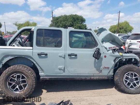 2024 Jeep Wrangler Rubicon with VIN 1C4PJXFG4RW266186, listed as a IAAI auction lot 42043265 with Not provided miles and . Bid and sale history available at DreamBid. Image 13.