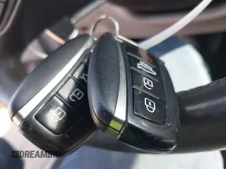2015 Hyundai Genesis 3.8L z VIN KMHGN4JE6FU038072, wystawiony jako IAAI lot #41739135 z przebiegiem 104 414 mil mil oraz . Historia ofert i sprzedaży dostępna na DreamBid. Obrazek 11.