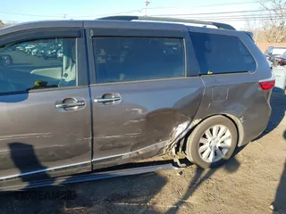 2015 Toyota Sienna Ltd with VIN 5TDDK3DC5FS096649, listed as a IAAI auction lot 41292478 with 234,298 mi miles. Bid and sale history available at carsss.com. Image 6.