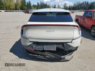 2022 Kia EV6 Wind z VIN KNDC3DLC7N5036151, wystawiony jako Copart lot #53167575 z przebiegiem 71 258 mil mil oraz Szkoda całkowita • Salvage title. Historia ofert i sprzedaży dostępna na DreamBid. Obrazek 6.