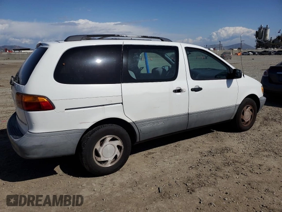 2000 Toyota Sienna LE with VIN 4T3ZF13C2YU254124, listed as a Copart auction lot 52034205 with 178,072 mi miles and Clean Title. Bid and sale history available at carsss.com. Image 3.