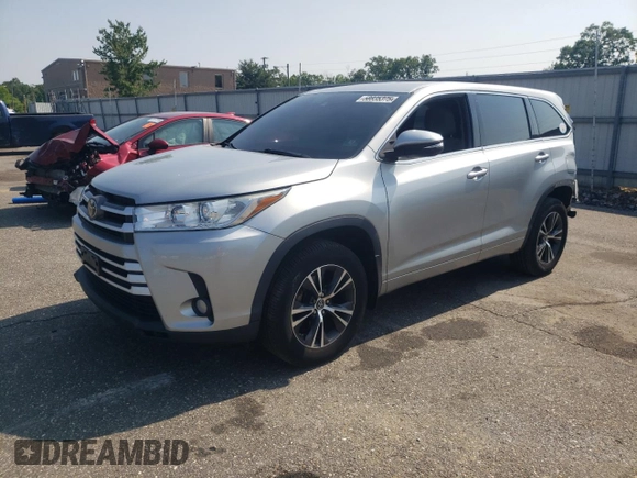 2018 Toyota Highlander LE с VIN 5TDBZRFH7JS830067, выставлен на аукционе Copart как лот 58835375 с пробегом 65 315 миль миль и Списание • Salvage title. История ставок и продаж доступна на DreamBid. Изображение 1.