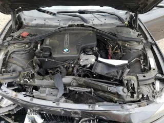 2013 BMW 3 Series 328i z VIN WBA3C1C51DF438527, wystawiony jako Copart lot #54416145 z przebiegiem 212 644 mil mil oraz Szkoda całkowita • Salvage title. Historia ofert i sprzedaży dostępna na DreamBid. Obrazek 11.