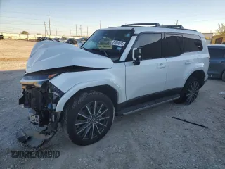 2024 Lexus GX 550 Luxury z VIN JTJVBCDX8R5012273, wystawiony jako Copart lot #81360034 z przebiegiem 4 883 mil mil oraz Szkoda całkowita • Salvage title. Historia ofert i sprzedaży dostępna na DreamBid. Obrazek 1.