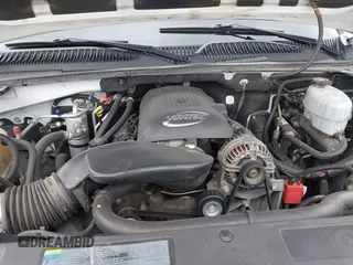 2005 Chevrolet Tahoe LS with VIN 1GNEC13V85J243672, listed as a IAAI auction lot 41801268 with 202,624 mi miles. Bid and sale history available at carsss.com. Image 10.