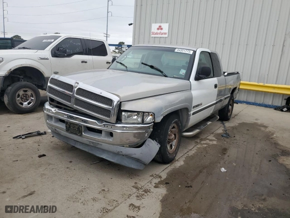 1998 Dodge Ram 1500 with VIN 1B7HC13Y7WJ191680, listed as a Copart auction lot 44351775 with 175,702 mi miles and Salvage Title. Bid and sale history available at carsss.com. Image 1.