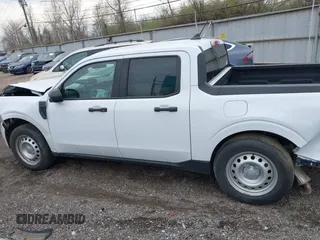 2022 Ford Maverick XL z VIN 3FTTW8F96NRA26190, wystawiony jako IAAI lot #41780843 z przebiegiem 61 539 mil mil oraz . Historia ofert i sprzedaży dostępna na DreamBid. Obrazek 15.