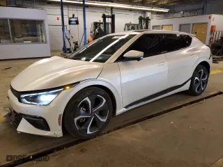 2022 Kia EV6 GT-Line with VIN KNDC4DLC5N5067119, listed as a Copart auction lot 77870564 with 39,431 mi miles and Salvage Title. Bid and sale history available at carsss.com. Image 1.