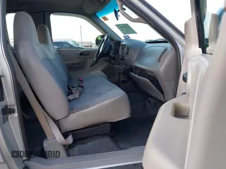 1999 Ford F-250 z VIN 2FTRX27L3XCA14587, wystawiony jako IAAI lot #42022998 z przebiegiem Nie podano mil oraz . Historia ofert i sprzedaży dostępna na DreamBid. Obrazek 5.