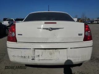 2008 Chrysler 300 Touring with VIN 2C3LK53G18H262098, listed as a Copart auction lot 46910935 with 92,052 mi miles and Salvage Title. Bid and sale history available at carsss.com. Image 6.