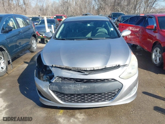 2013 Hyundai Sonata Hybrid Limited with VIN KMHEC4A47DA073769, listed as a IAAI auction lot 41758140 with 154,615 mi miles. Bid and sale history available at carsss.com. Image 13.