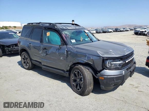 2025 Ford Bronco Sport Outer Banks with VIN 3FMCR9CN6SRE50121, listed as a Copart auction lot 61175625 with 2,321 mi miles and Salvage title. Bid and sale history available at DreamBid. Image 4.