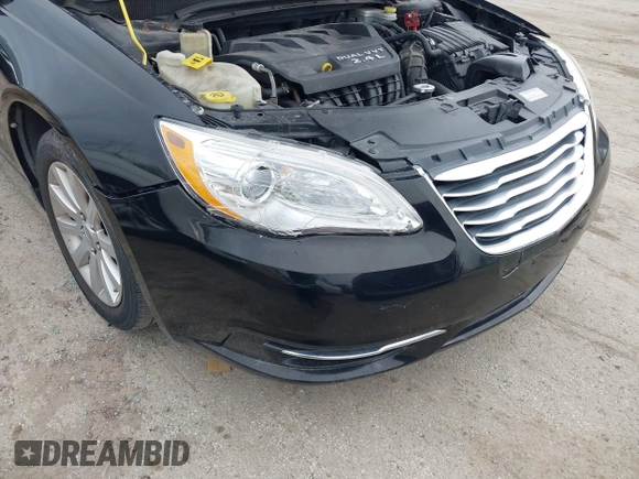2013 Chrysler 200 Touring with VIN 1C3CCBBB4DN602086, listed as a IAAI auction lot 41932742 with 151,366 mi miles and . Bid and sale history available at carsss.com. Image 6.