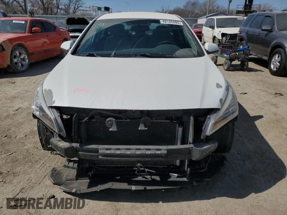 2016 Hyundai Sonata SE with VIN 5NPE24AF7GH331469, listed as a Copart auction lot 49124285 with 136,221 mi miles and Salvage Title. Bid and sale history available at DreamBid. Image 5.