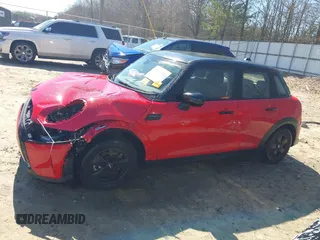 2024 MINI Hardtop 4 Door Cooper Classic with VIN WMW33DK00R2V40133, listed as a IAAI auction lot 41801763 with 9,607 mi miles and . Bid and sale history available at DreamBid. Image 15.