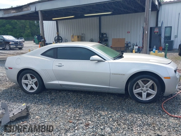 2011 Chevrolet Camaro 1LT with VIN 2G1FB1EDXB9103188, listed as a IAAI auction lot 42306677 with 266,067 mi miles and . Bid and sale history available at DreamBid. Image 14.