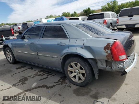 2007 Chrysler 300 Signature with VIN 2C3KA53G67H827796, listed as a Copart auction lot 71590594 with 169,547 mi miles and Salvage Title. Bid and sale history available at carsss.com. Image 2.
