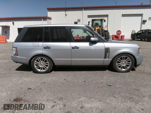2010 Land Rover Range Rover HSE with VIN SALME1D46AA309417, listed as a IAAI auction lot 40715331 with 165,492 mi miles and . Bid and sale history available at DreamBid. Image 12.