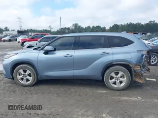 2021 Toyota Highlander L with VIN 5TDZZRAH8MS089048, listed as a IAAI auction lot 40830201 with 60,356 mi miles and . Bid and sale history available at DreamBid. Image 14.